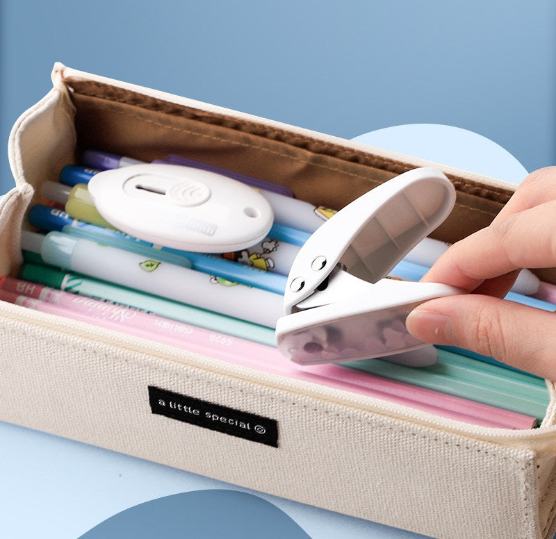 DELI Mini Single Hole Punch 6mm Hole with 24 Colorful Plastic Binding Rings