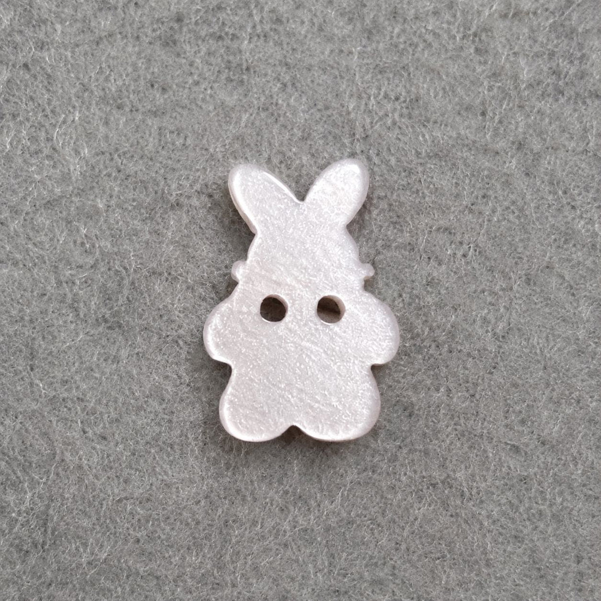 16L 10mm Cute Pink Bunny Resin Buttons – 2-Hole Sew-On,40PCS