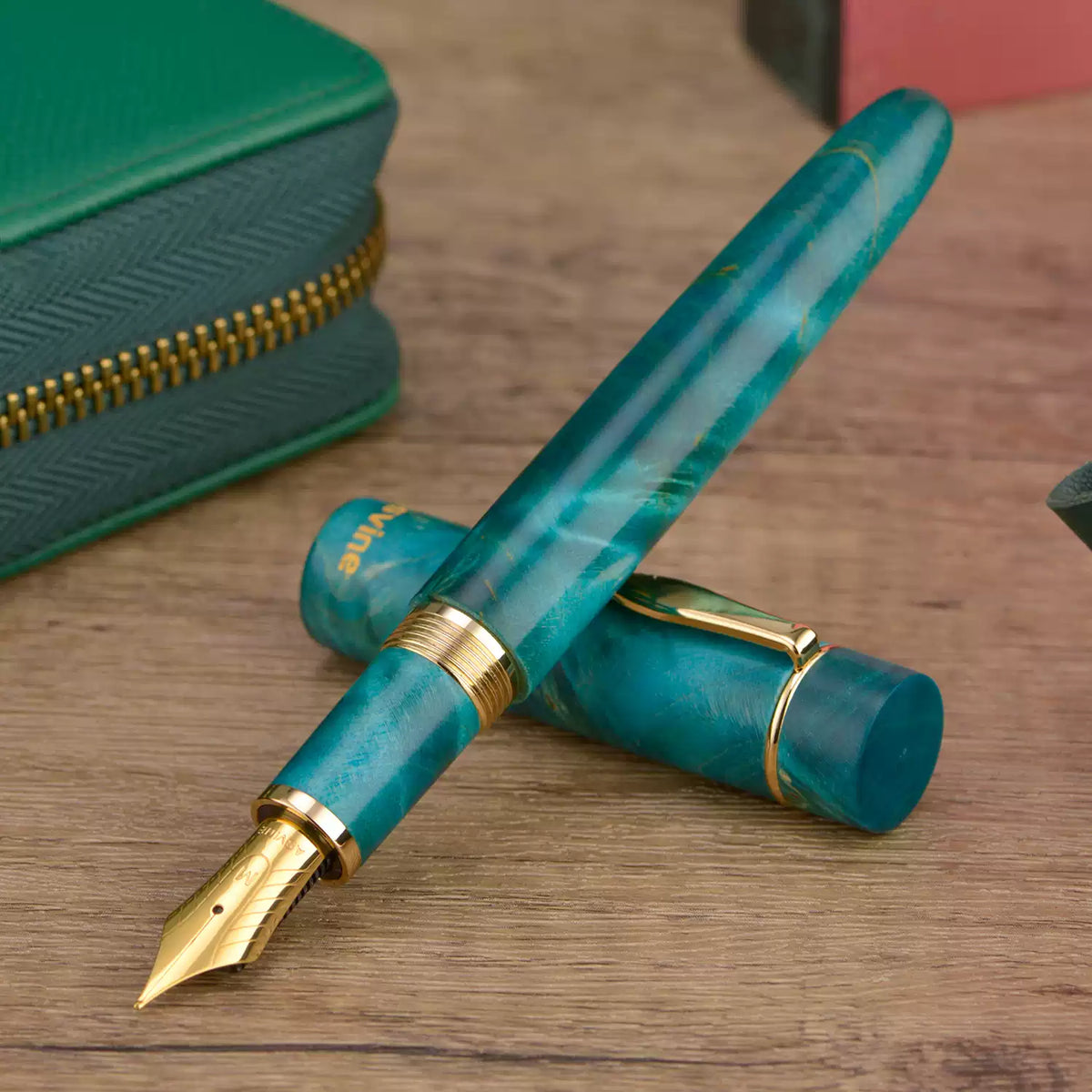 Asvine C2000 Stabilized Wood Fountain Pen | Oversized #8 Nib | Twist Converter Filling