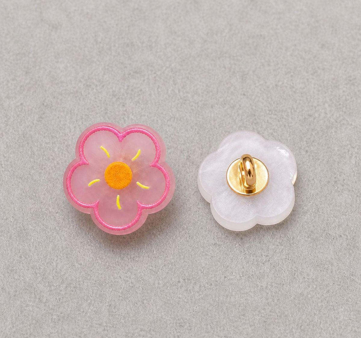 15mm Iridescent Floral Embossed Resin Shank Buttons – 20PCS Pink