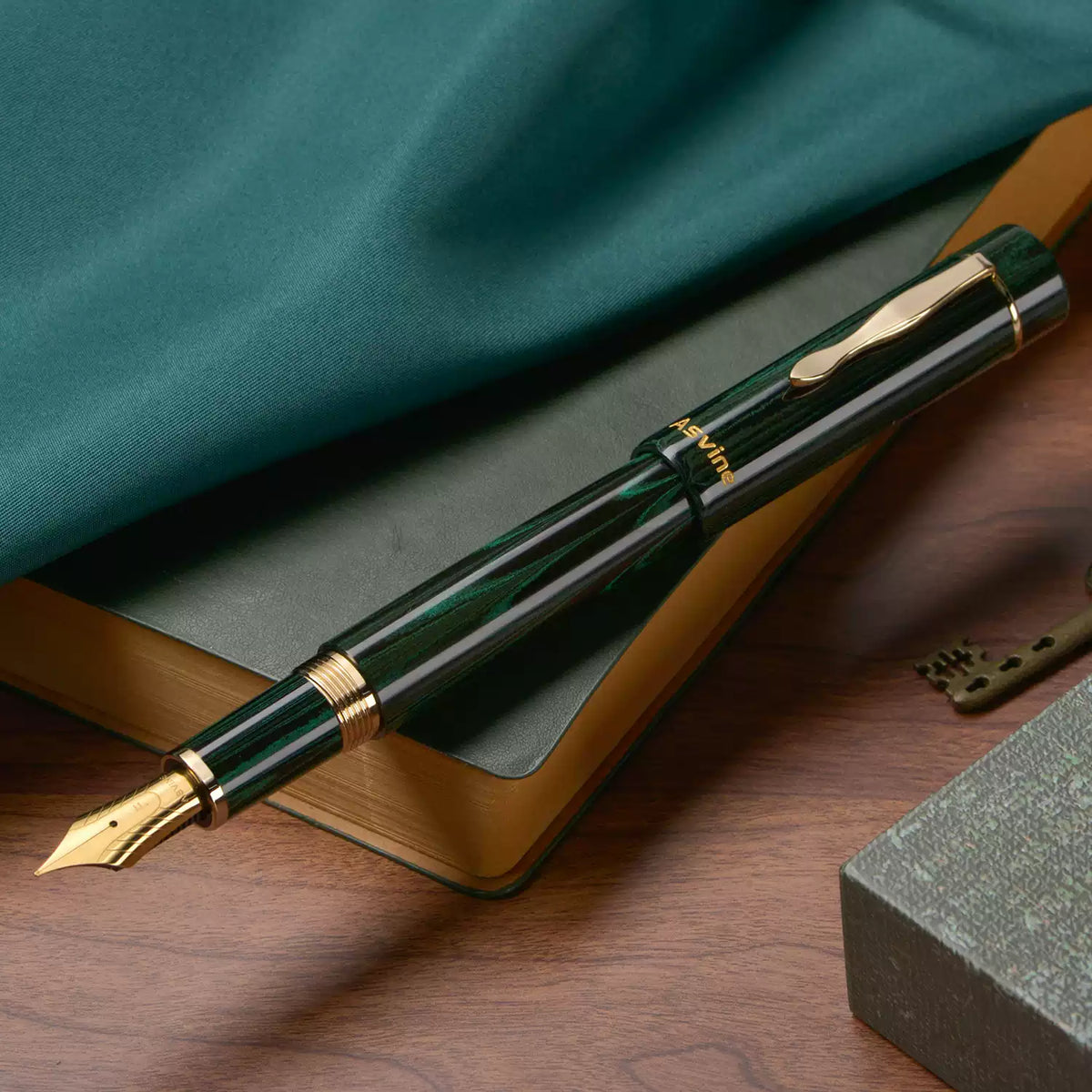 Asvine C2000 Cumberland Hard Rubber Fountain Pen | Oversized #8 Nib | Vintage Luxury
