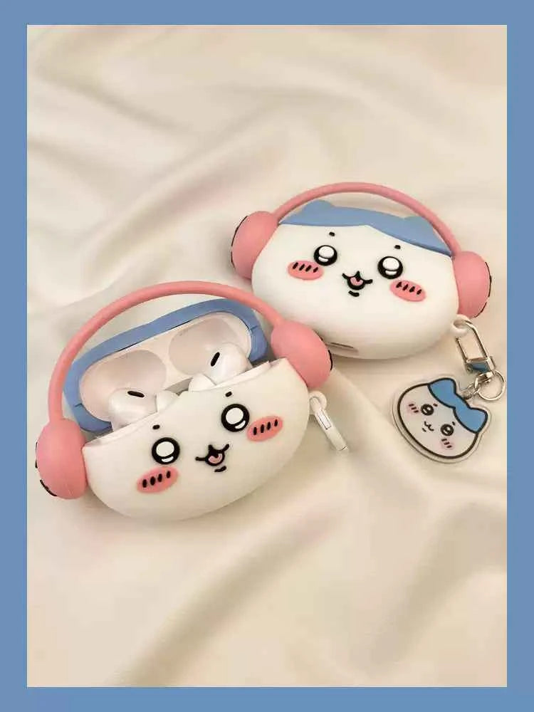 Cartoon Headphone-Wearing Usagi AirPods Case