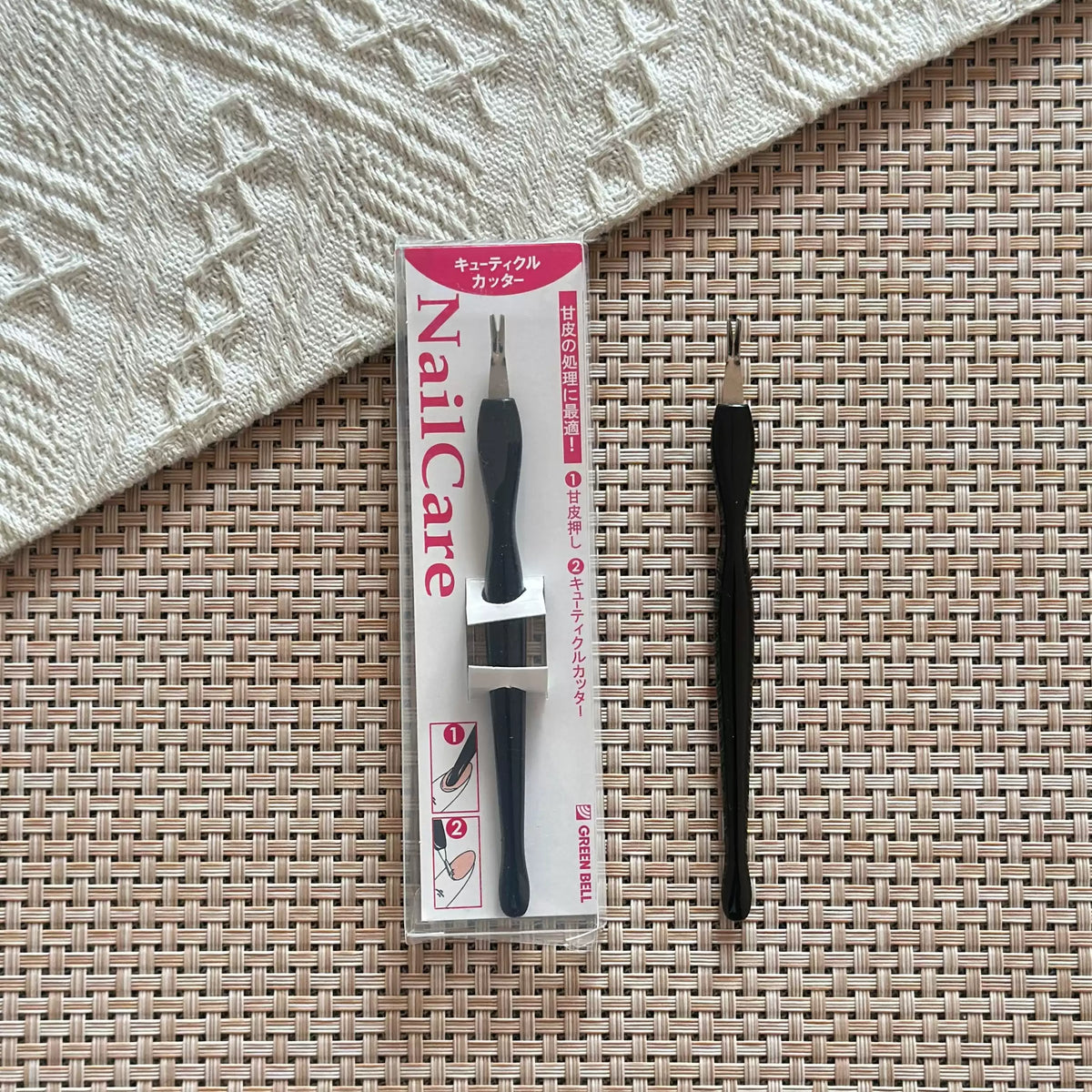 GREEN BELL V-Tip Cuticle Pusher & Dead Skin Remover – 115mm | Stainless Steel Blade / Resin Handle | Nail Cuticle & Hangnail Care Tool | Japan GREEN BELL