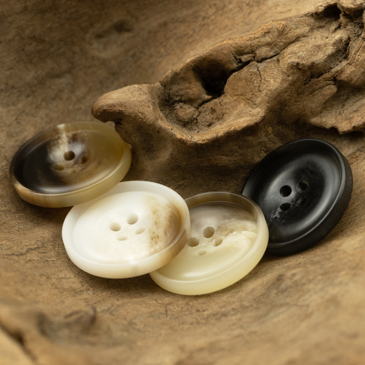 Round Resin Buttons Imitating Horn 20pcs