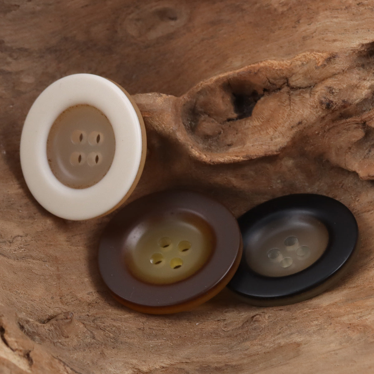 Round 4 Hole Wide-Edged Amber Resin Buttons,20pcs