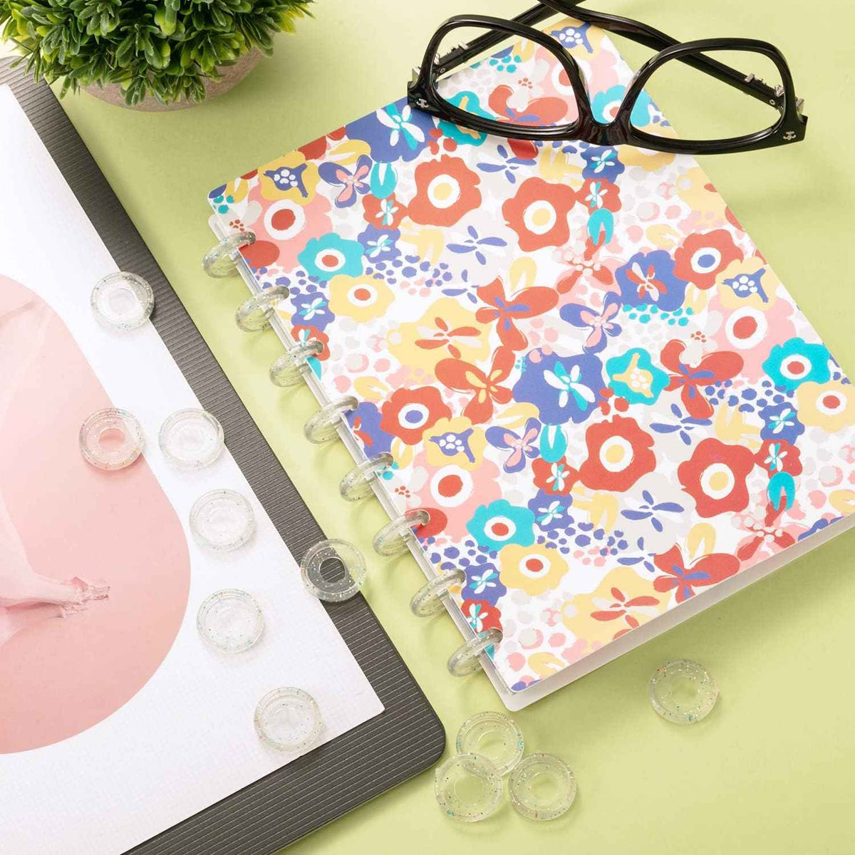 120 Stück Kunststoff-Buchbindescheiben in Herzform für DIY-Notizbücher, Planer